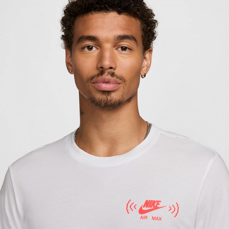 Nike Sportswear Men's T-Shirt
