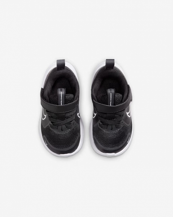 Nike Cosmic Runner