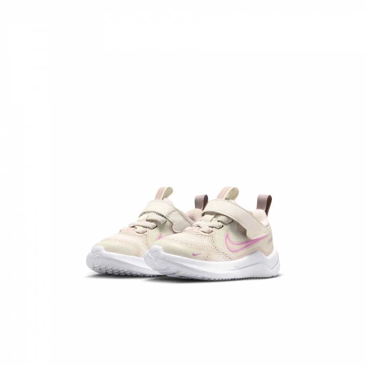 Nike Cosmic Runner