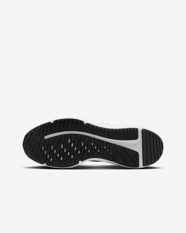 Nike Cosmic Runner