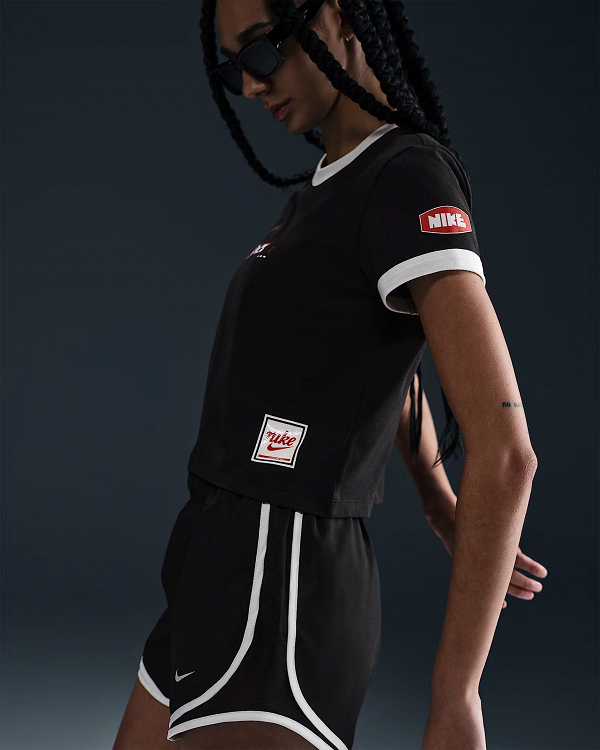 Nike Sportswear Club