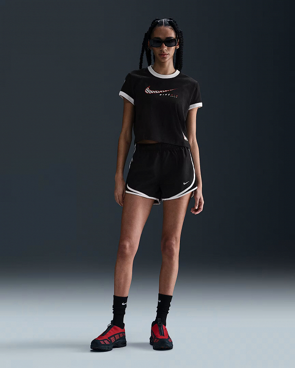 Nike Sportswear Club