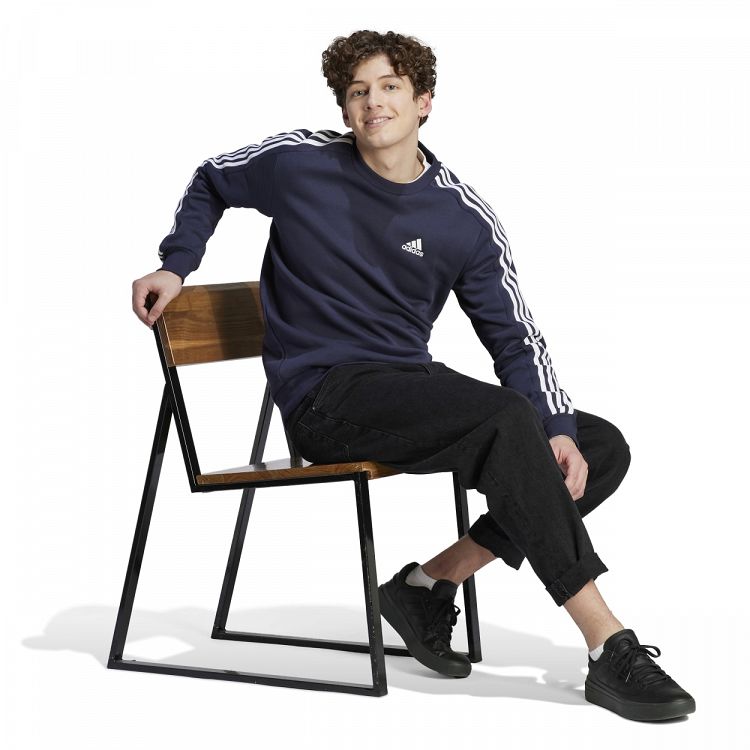 Essentials Fleece 3-Stripes Sweatshirt