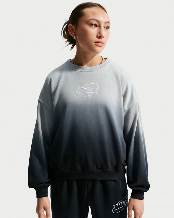 Nike Sportswear Studio
