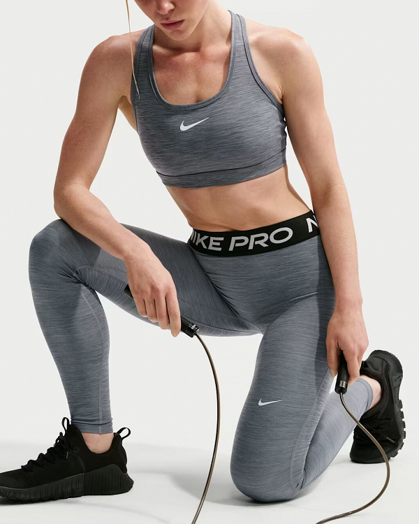 Nike Pro