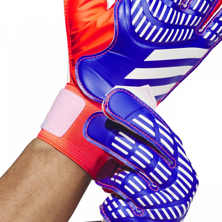 PREDATOR GOALKEEPER GLOVES TRAINING