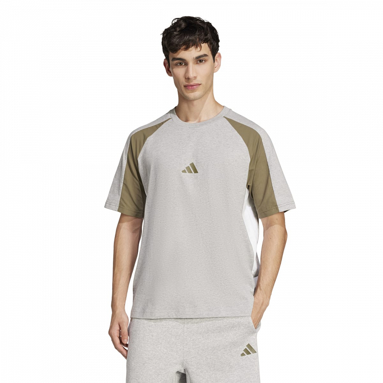Seasonal Essentials Colorblock T-Shirt