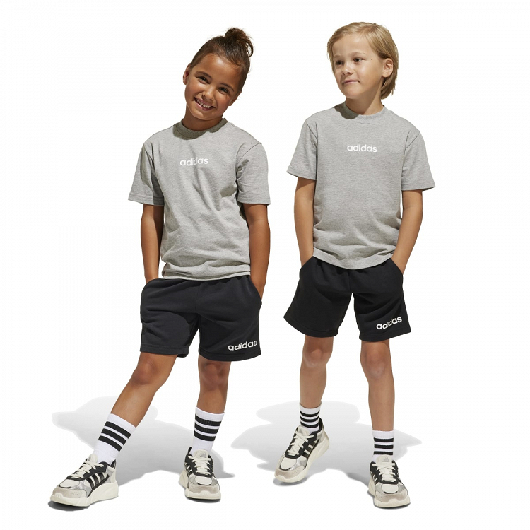 ESSENTIALS T-SHIRT SET