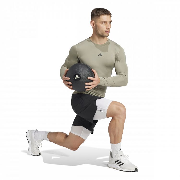 TECHFIT COMPRESSION TRAINING  LONGSLEEVE TEE