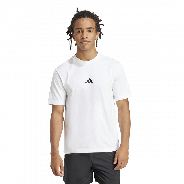 ESSENTIALS SMALL LOGO SINGLE JERSEY TEE
