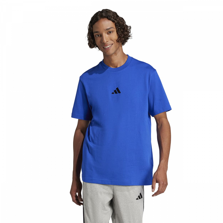 ESSENTIALS SMALL LOGO SINGLE JERSEY TEE