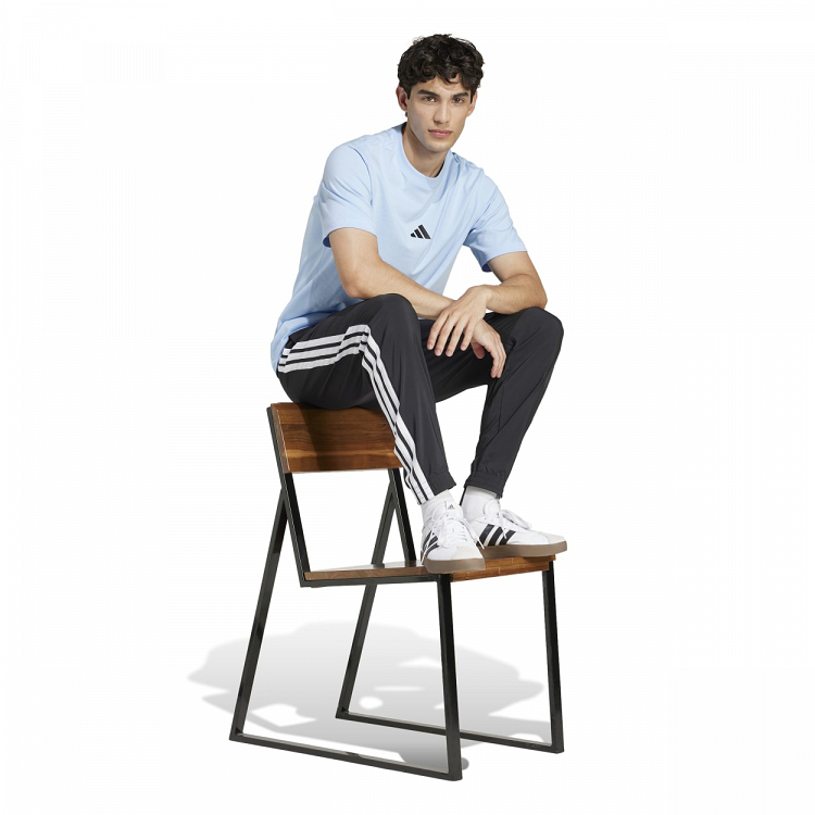 ESSENTIALS SMALL LOGO SINGLE JERSEY TEE