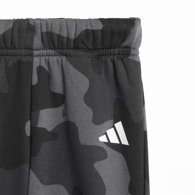 Seasonal Essentials Infants Camo Fleece Jogger Set in French Terry