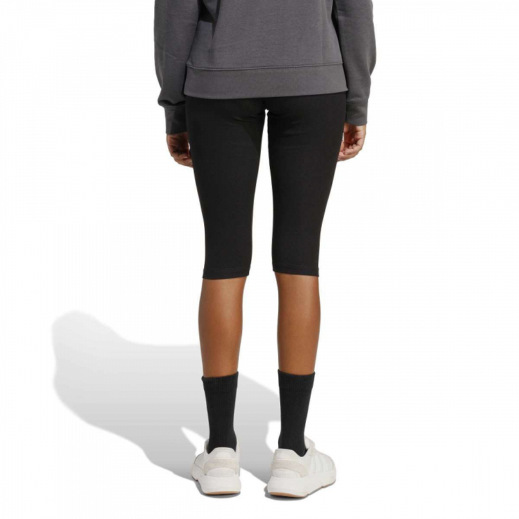 Seasonal Essentials Rib Capri Leggings