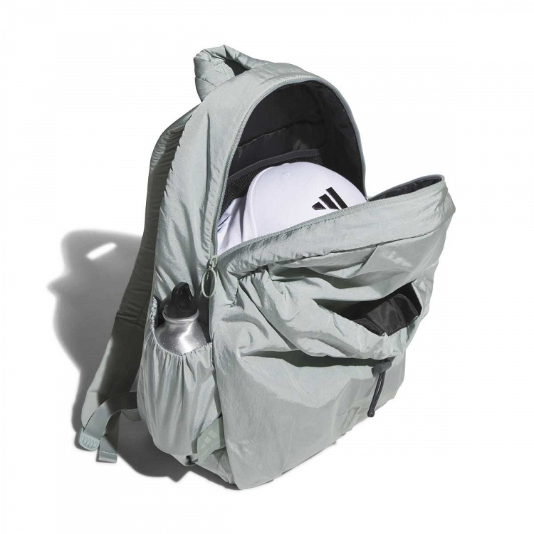 MUST HAVES BACKPACK