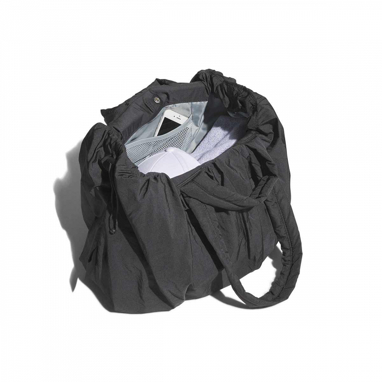 MUST HAVES TOTE BAG