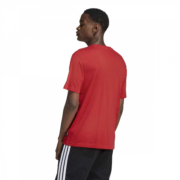 MODERN ESSENTIALS GRAPHIC T-SHIRT