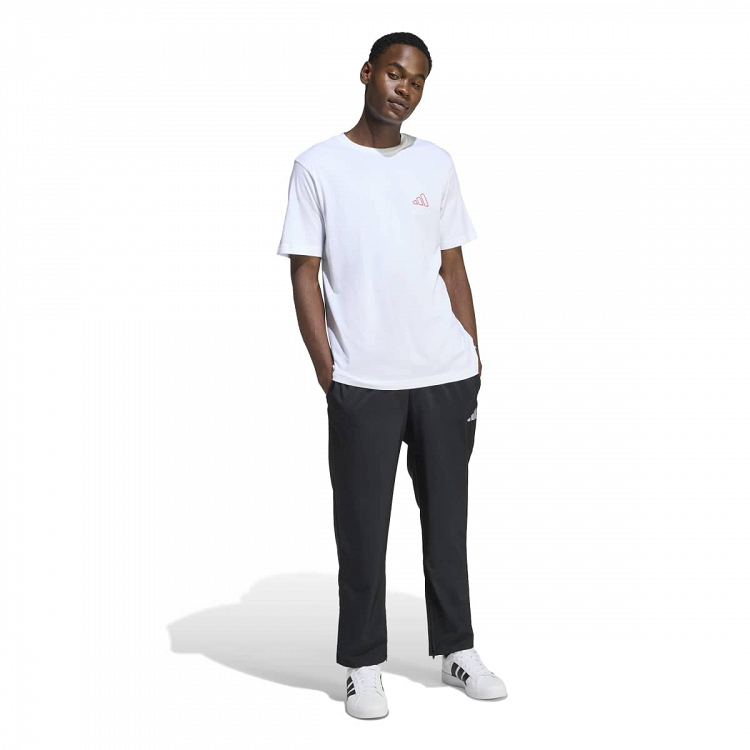 TRIPLE STRIPE VIBE GRAPHIC T-SHIRT