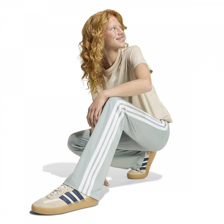 TRAIN ESSENTIALS 3-STRIPES FLARED LEGGINGS