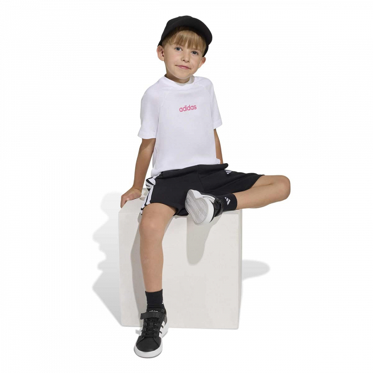 ESSENTIALS T-SHIRT