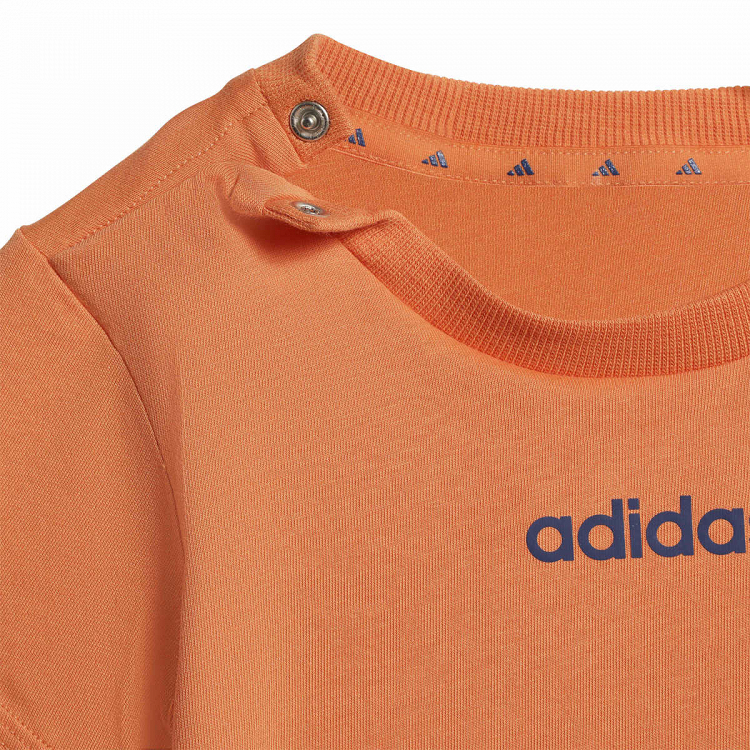 ESSENTIALS T-SHIRT SET