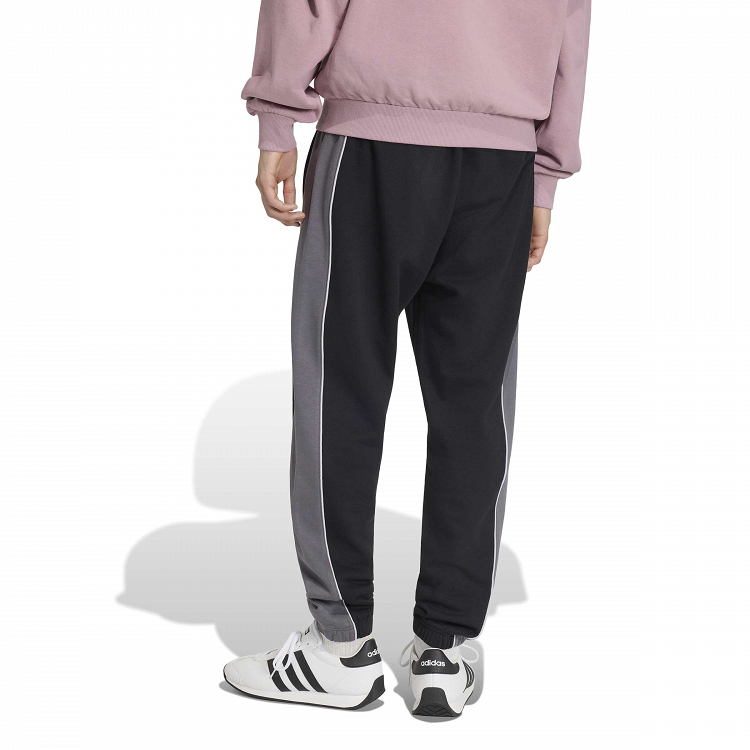 Seasonal Essentials Colorblock Fleece Pants
