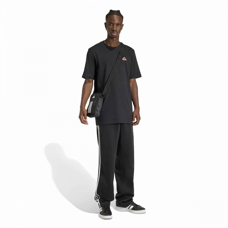 COLOR ICON GRAPHIC T-SHIRT