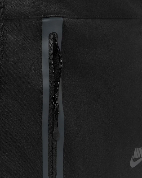 Nike Premium