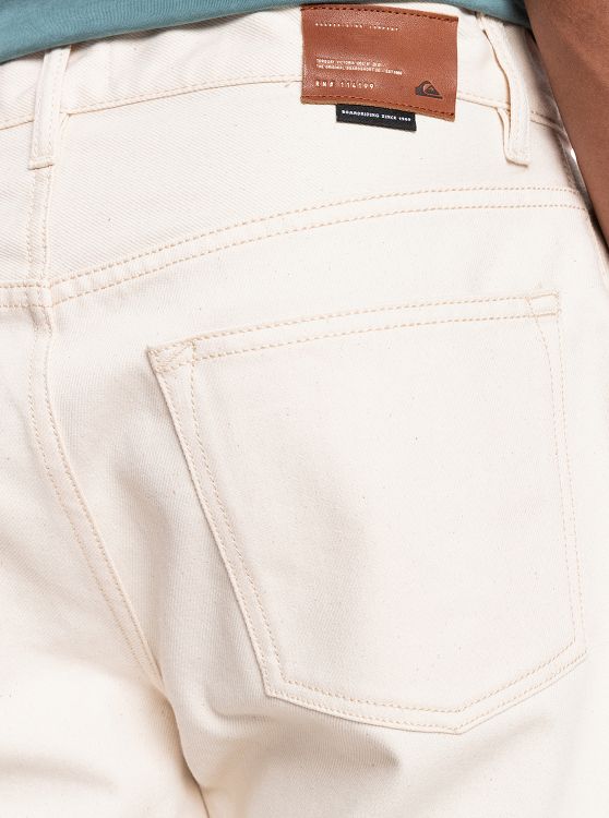 UP SIZE NATURAL SHORT