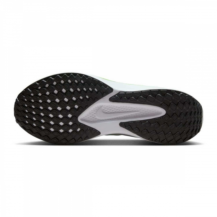 Nike Quest 6