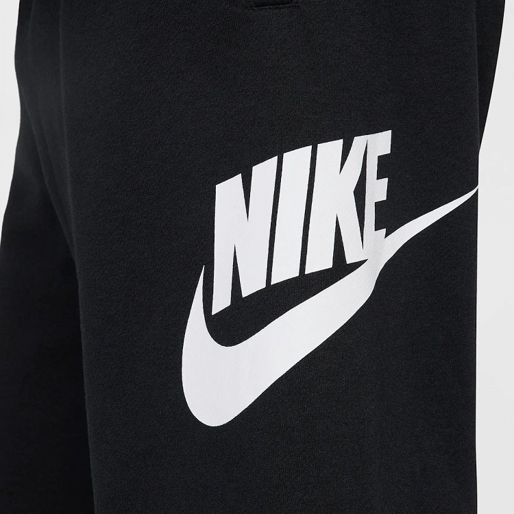 Nike Club