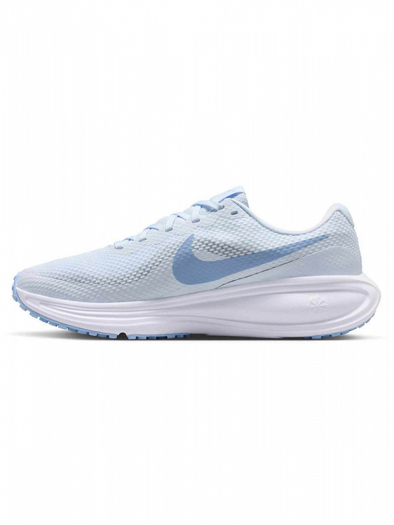 Nike Revolution 8