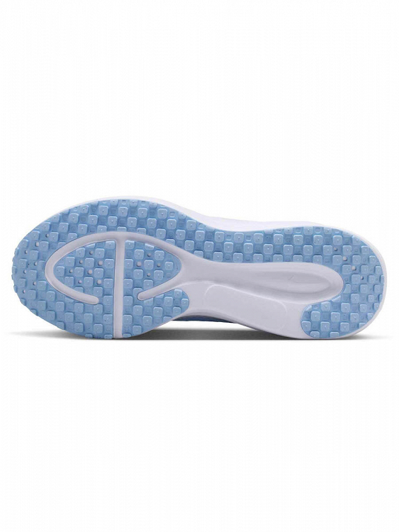 Nike Revolution 8