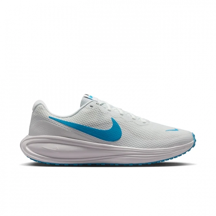 Nike Revolution 8