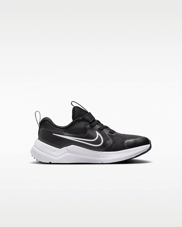 Nike Cosmic Runner