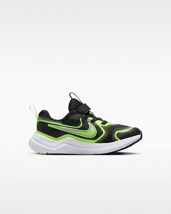 Nike Cosmic Runner
