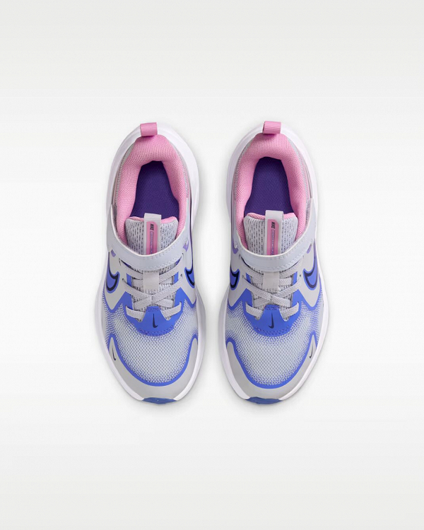 Nike Cosmic Runner