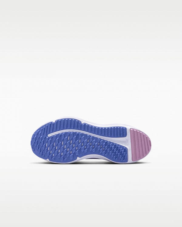 Nike Cosmic Runner
