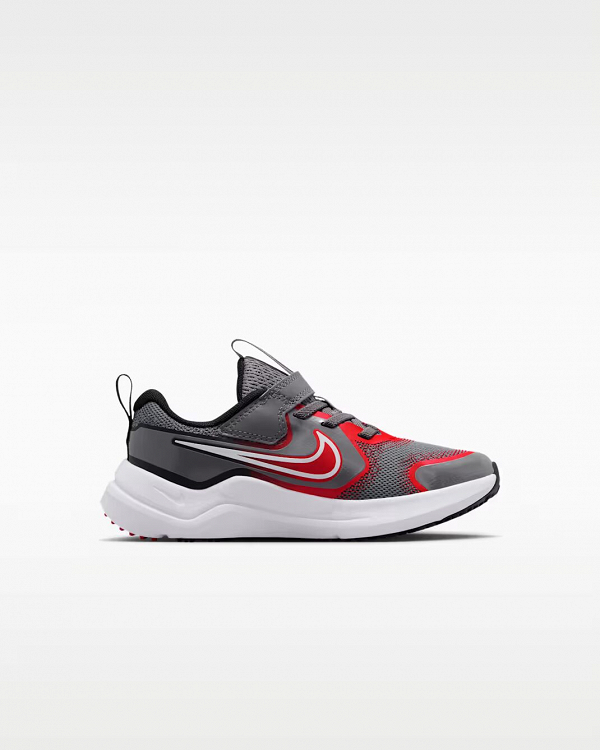 Nike Cosmic Runner