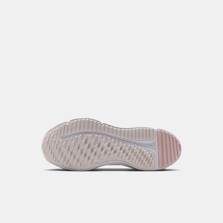 Nike Cosmic Runner
