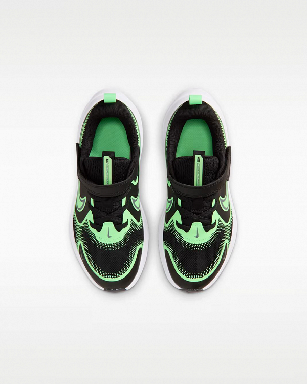 Nike Cosmic Runner