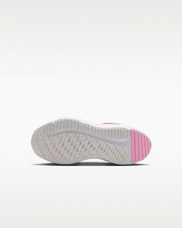 Nike Cosmic Runner