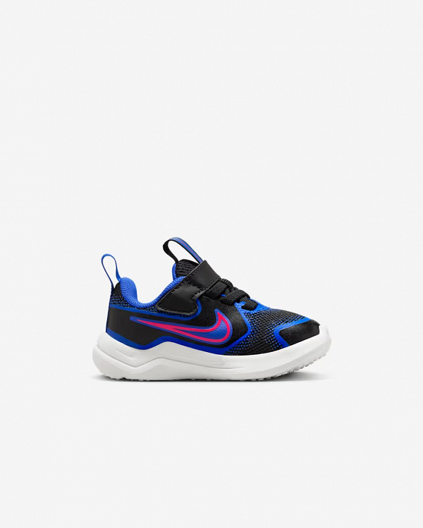 Nike Cosmic Runner