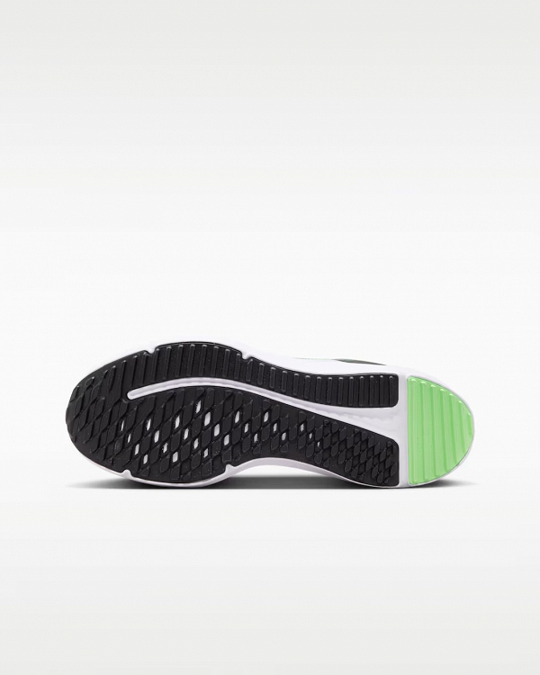 Nike Cosmic Runner