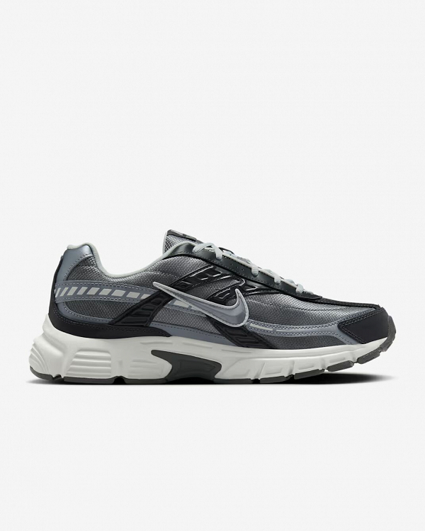 Nike Initiator