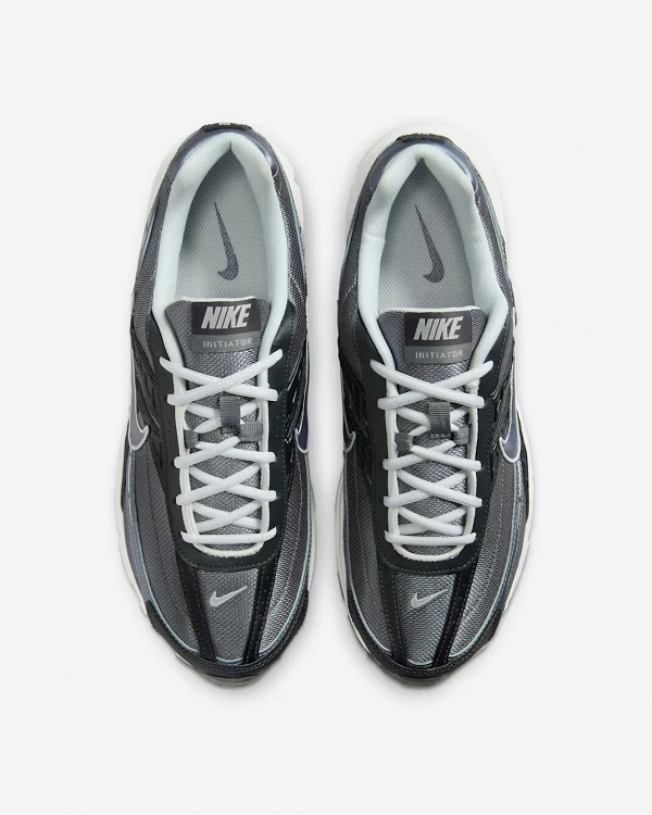Nike Initiator