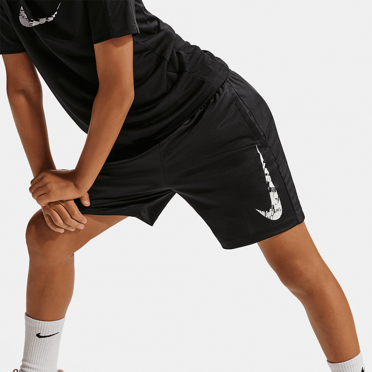 Nike Trophy23