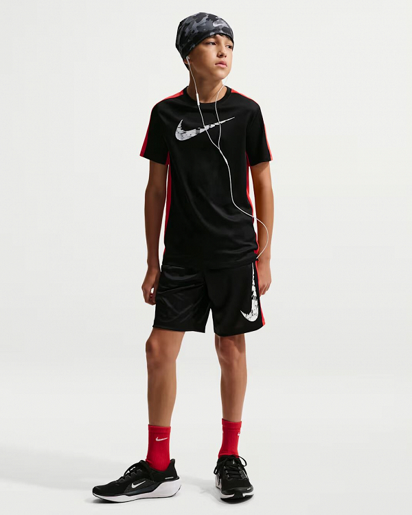 Nike Trophy23