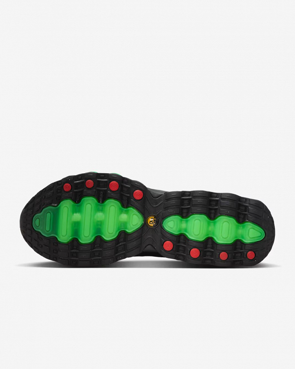 NIKE DN8