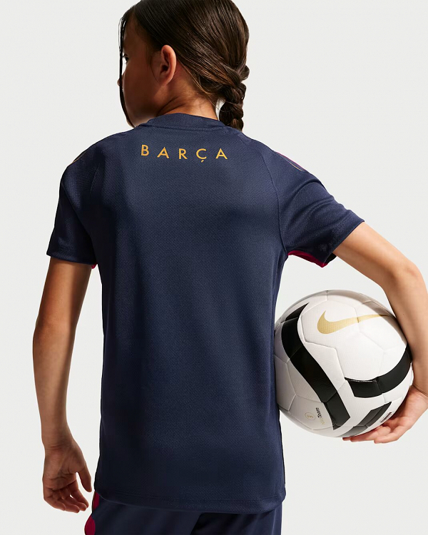 FCB Y NK DF STRK SS TOP K